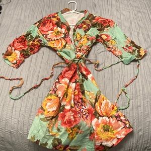 Floral robe - worn once. Size medium